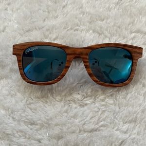 OshKosh Baby Sunglasses wood look